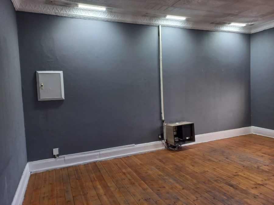 To Let Commercial Property for Rent in Navalsig Free State